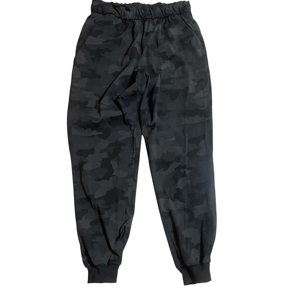 Lululemon Heritage 365 Camo Deep Coal Multi Joggers‎ Womens 8 Black Grey Camo
